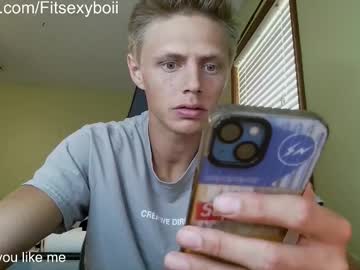 Fitsexyboii Chaturbate stream image from June 13, 2025