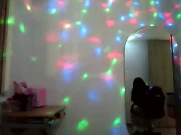 Honey_Gloss Chaturbate stream image from June 14, 2025