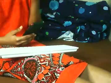 Petitegrace Chaturbate stream image from June 14, 2025