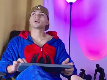 Thiiagosanto Chaturbate stream image from June 14, 2025