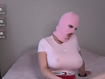 Zoey_Pink Chaturbate stream image from June 14, 2025
