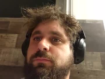 Excitedtoplaybottom Chaturbate stream image from June 14, 2025