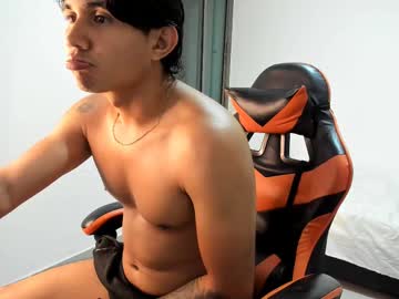 Andrew__King Chaturbate stream image from June 14, 2025