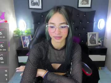 Lissandra18 Chaturbate stream image from June 14, 2025
