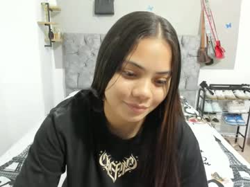Paola_1904 Chaturbate stream image from June 14, 2025