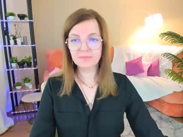 Youruniverser Chaturbate stream image from June 14, 2025