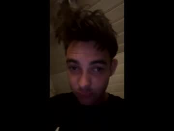 Yungwhiteboy00 Chaturbate stream image from June 14, 2025