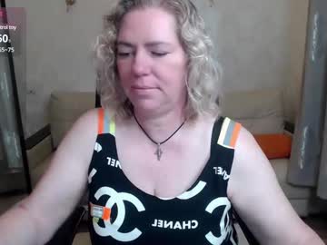 Unsual_Milf Chaturbate stream image from June 14, 2025