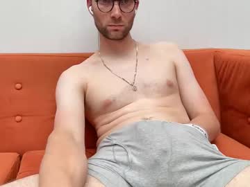 Smooothh Chaturbate stream image from June 14, 2025