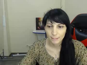 Carol_Mathevs Chaturbate stream image from June 14, 2025