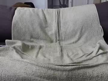 Gldnboy85 Chaturbate stream image from June 14, 2025