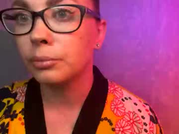 Alicexfresh Chaturbate stream image from June 14, 2025