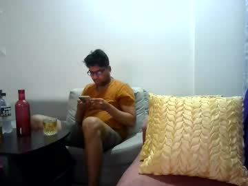 Cummforuu Chaturbate stream image from June 14, 2025