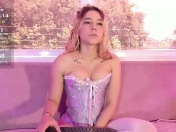 Lezy_ Chaturbate stream image from June 14, 2025