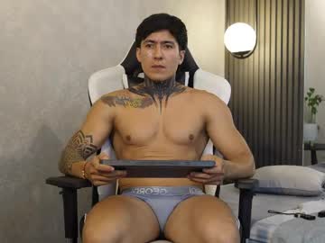Thomasscollinss Chaturbate stream image from June 14, 2025