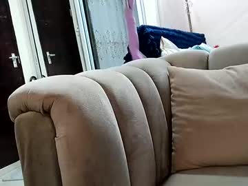 Dellahcarren38 Chaturbate stream image from June 14, 2025