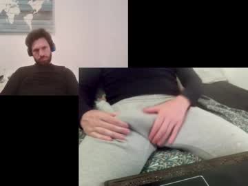 Eunile Chaturbate stream image from June 15, 2025