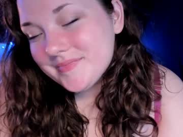 Livinsubspace Chaturbate stream image from June 15, 2025