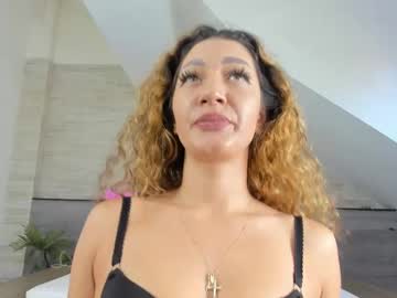 Giulia_Rossi Chaturbate stream image from June 15, 2025