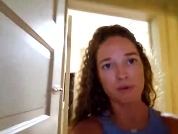Redflowerbaby Chaturbate stream image from June 15, 2025