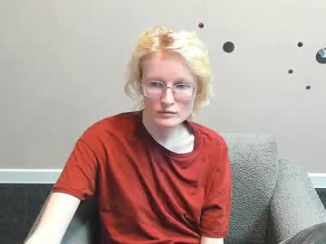 Elizabeth_Harpper Chaturbate stream image from June 15, 2025