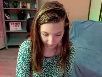 Melissakristal Chaturbate stream image from June 15, 2025