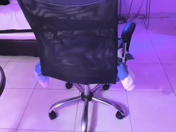 Emma_T3en_Squirt Chaturbate stream image from June 15, 2025