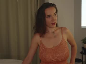 Hell_Lo Chaturbate stream image from June 15, 2025