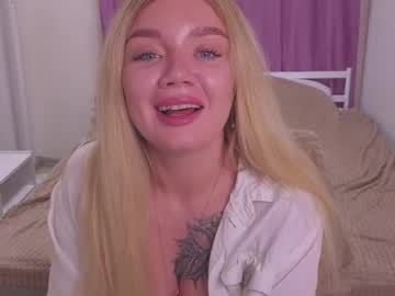 Xeniray Chaturbate stream image from June 15, 2025