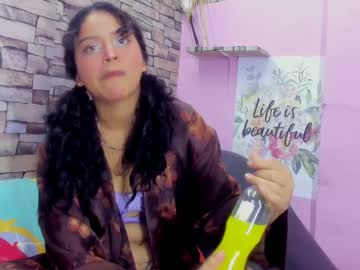 Venus_Beker Chaturbate stream image from June 15, 2025
