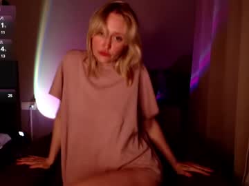 2kepler22b Chaturbate stream image from June 15, 2025