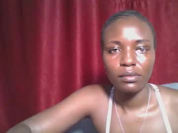 Cutey_Lunar Chaturbate stream image from June 15, 2025