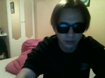 Huntyi Chaturbate stream image from June 15, 2025