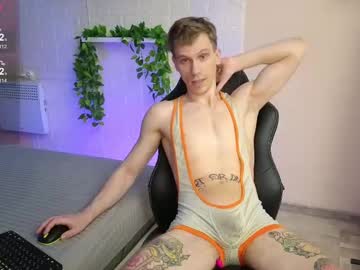 Donnikon Chaturbate stream image from June 15, 2025