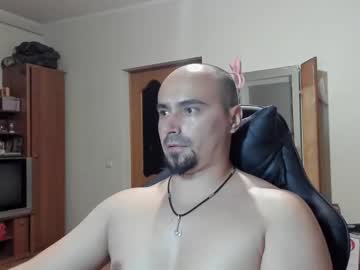 Ziesh Chaturbate stream image from June 15, 2025