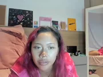Heavenngirlyy444 Chaturbate stream image from June 16, 2025