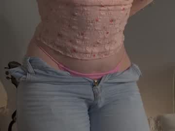 Sunnypeachx Chaturbate stream image from June 16, 2025