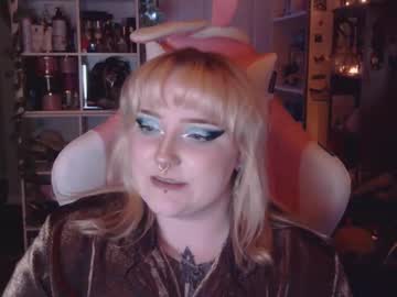 Glitterghoul69 Chaturbate stream image from June 16, 2025
