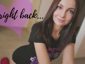 Jennycutey stream image from June 16, 2025