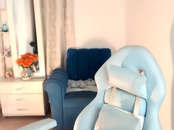 Maryline_W Chaturbate stream image from June 16, 2025