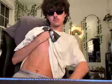 Ryan18bi Chaturbate stream image from June 16, 2025