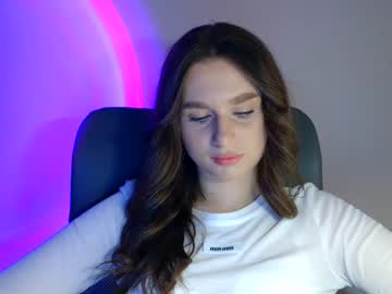 Adele_Amore Chaturbate stream image from June 16, 2025