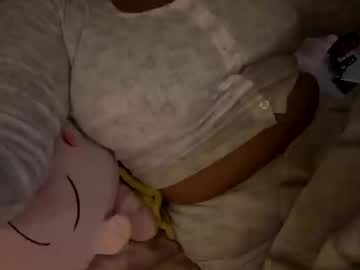 Bunnyinbloom Chaturbate stream image from June 16, 2025