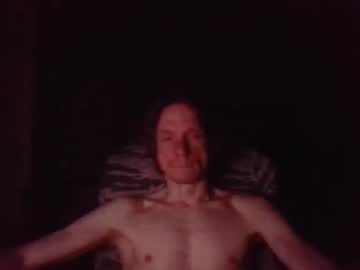 Crewmember005 Chaturbate stream image from June 16, 2025
