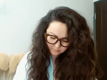 Dalidayes Chaturbate stream image from June 16, 2025