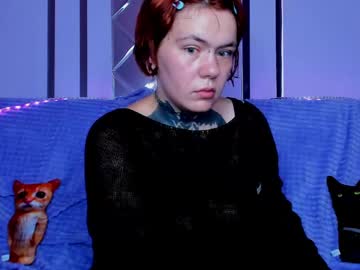 Moony_Owl Chaturbate stream image from June 16, 2025