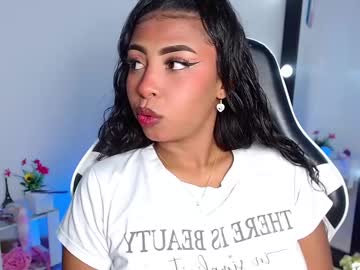 Danna_Schmidt23 Chaturbate stream image from June 16, 2025