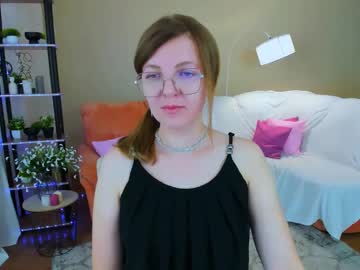 Youruniverser Chaturbate stream image from June 16, 2025