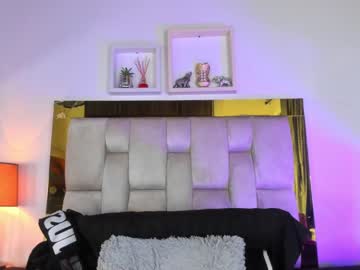 _Emily_R Chaturbate stream image from June 16, 2025
