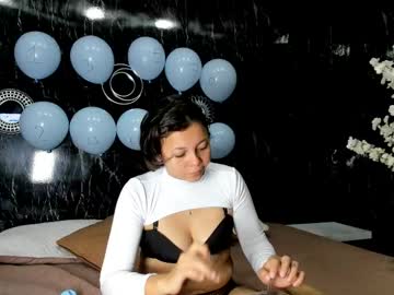 Evelyn_Shyy Chaturbate stream image from June 16, 2025